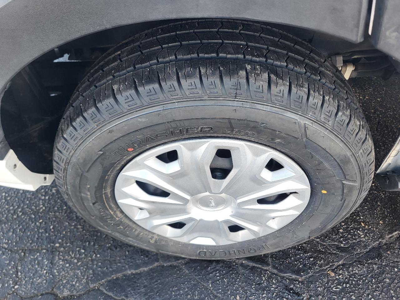 Ford Transit 350 Wagon Low Roof XLT w/Sliding Pass. 148-in. WB 2023