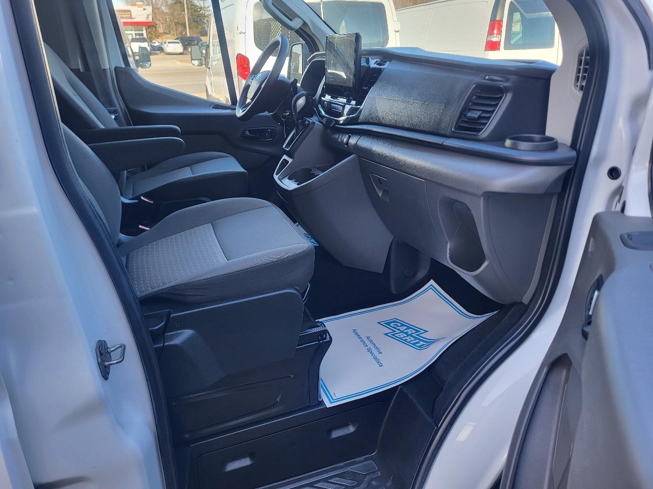 Ford Transit 350 Wagon Low Roof XLT w/Sliding Pass. 148-in. WB 2023