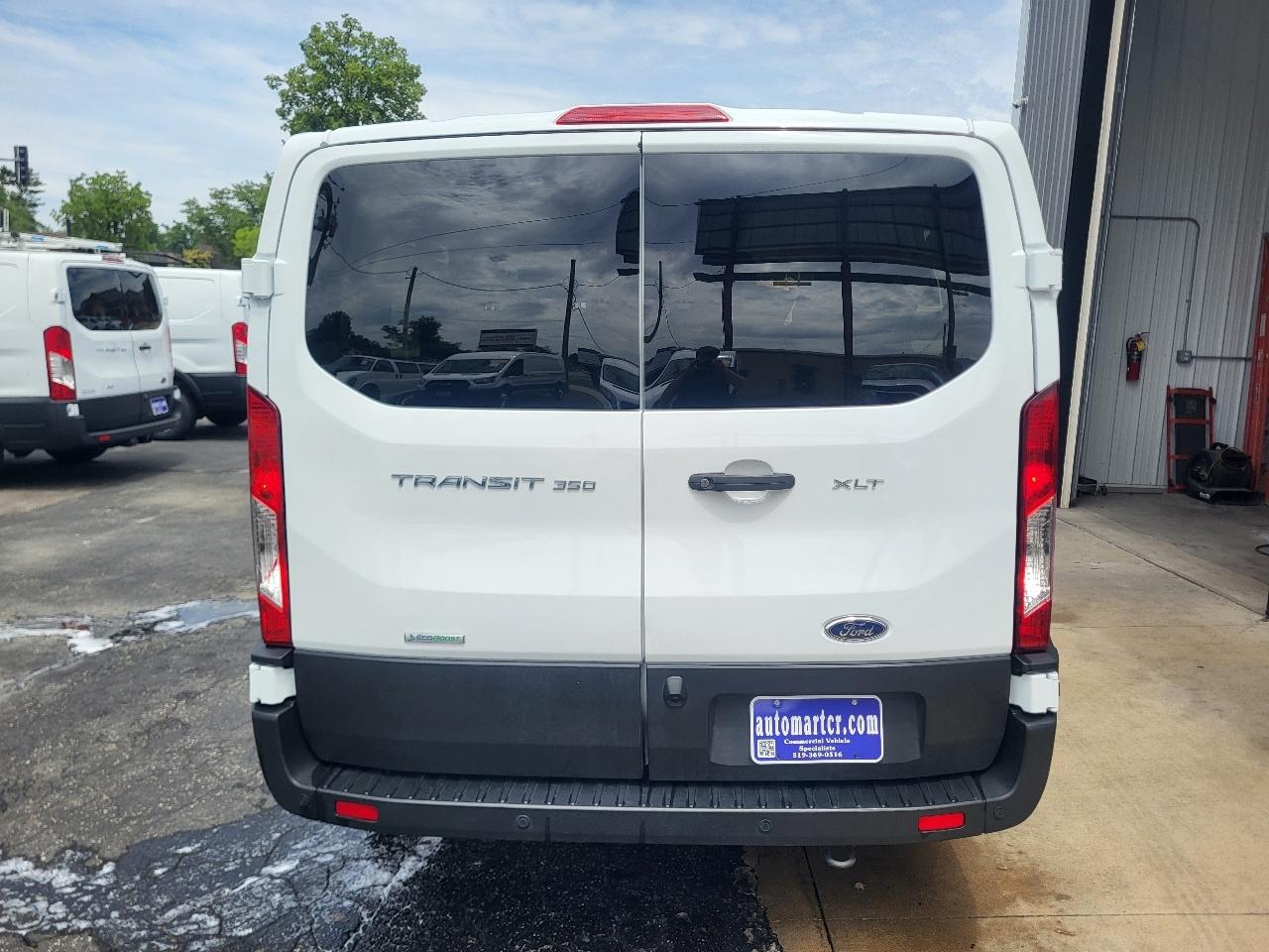 Ford Transit 350 Wagon Low Roof XLT w/Sliding Pass. 148-in. WB 2023