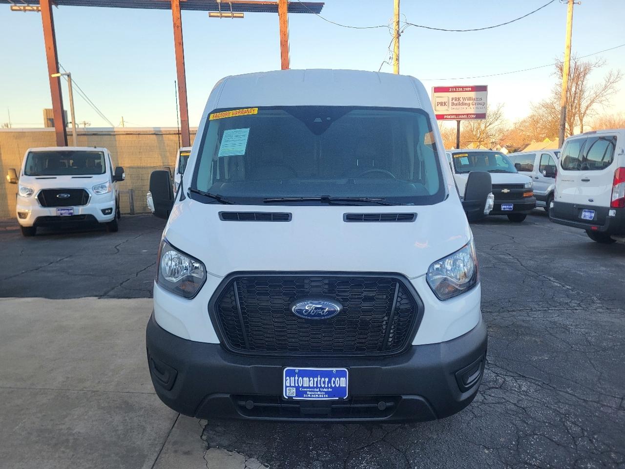 Ford Transit 250 Van Med. Roof w/Sliding Pass. 148-in. WB 2023