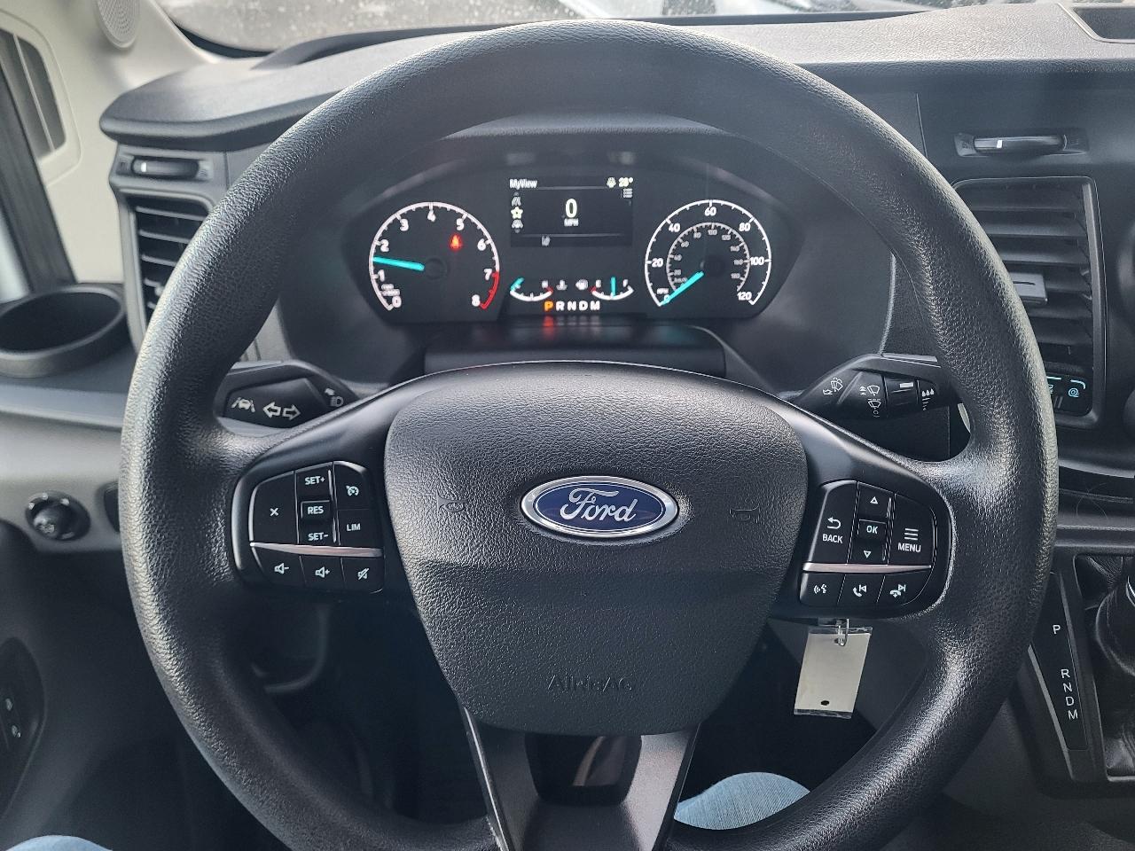 Ford Transit 250 Van Med. Roof w/Sliding Pass. 148-in. WB 2023