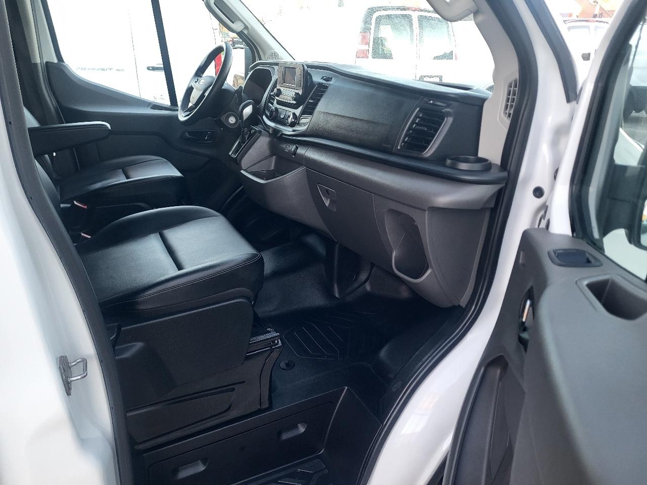 Ford Transit 250 Van Med. Roof w/Sliding Pass. 148-in. WB 2023