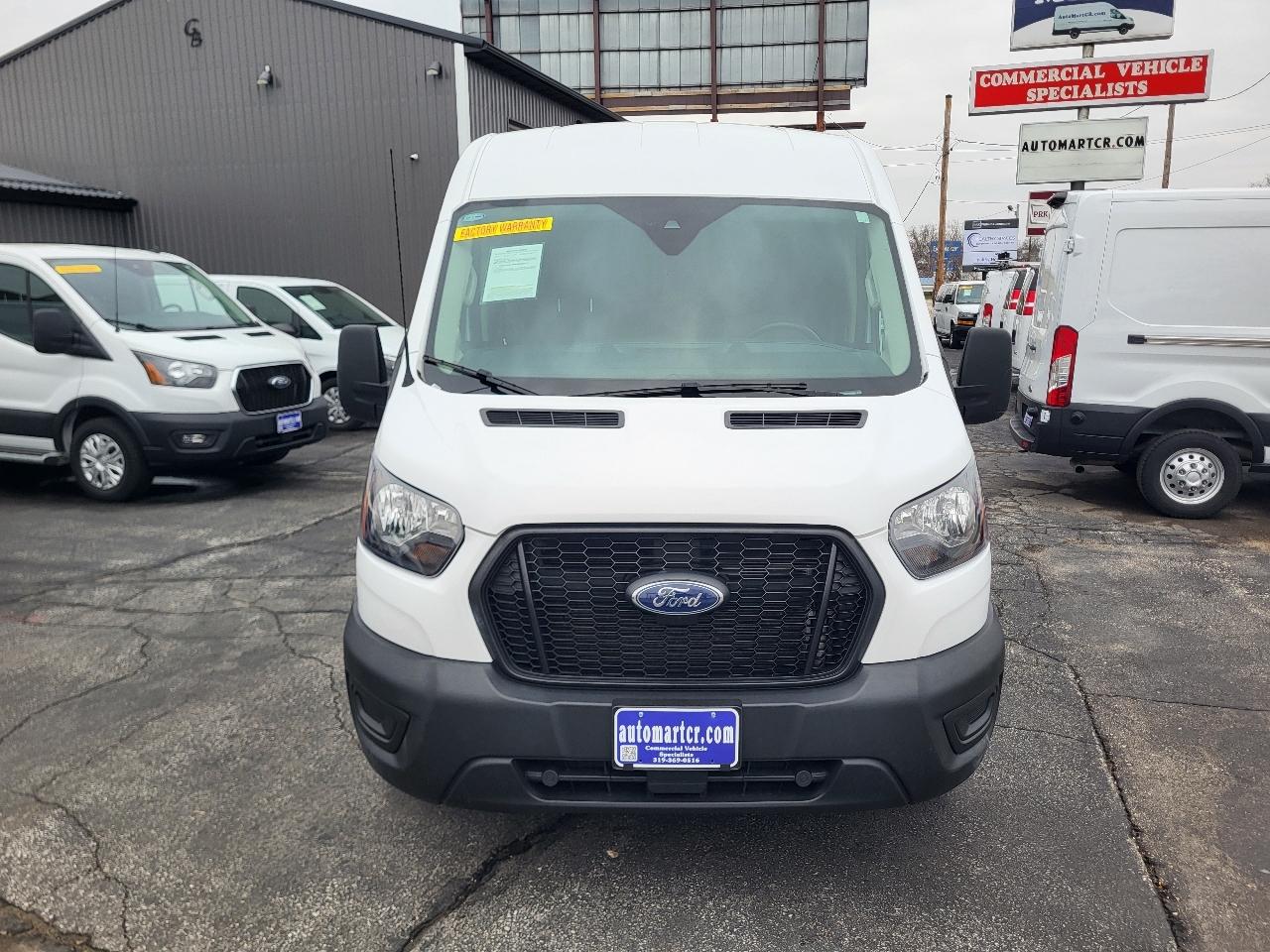Ford Transit 250 Van Med. Roof w/Sliding Pass. 148-in. WB 2023