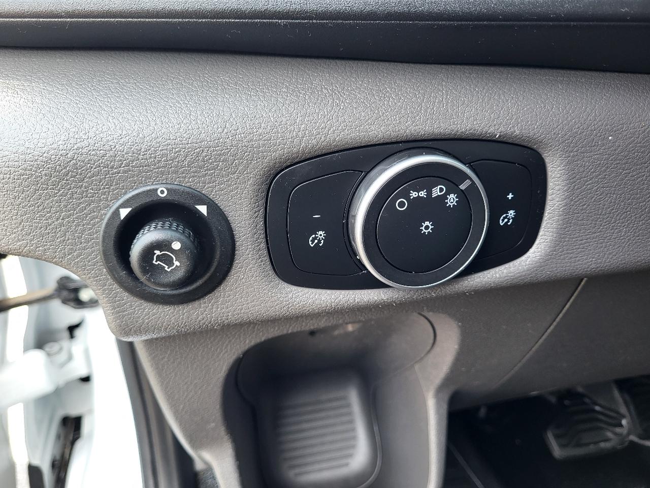 Ford Transit 250 Van Med. Roof w/Sliding Pass. 148-in. WB 2020