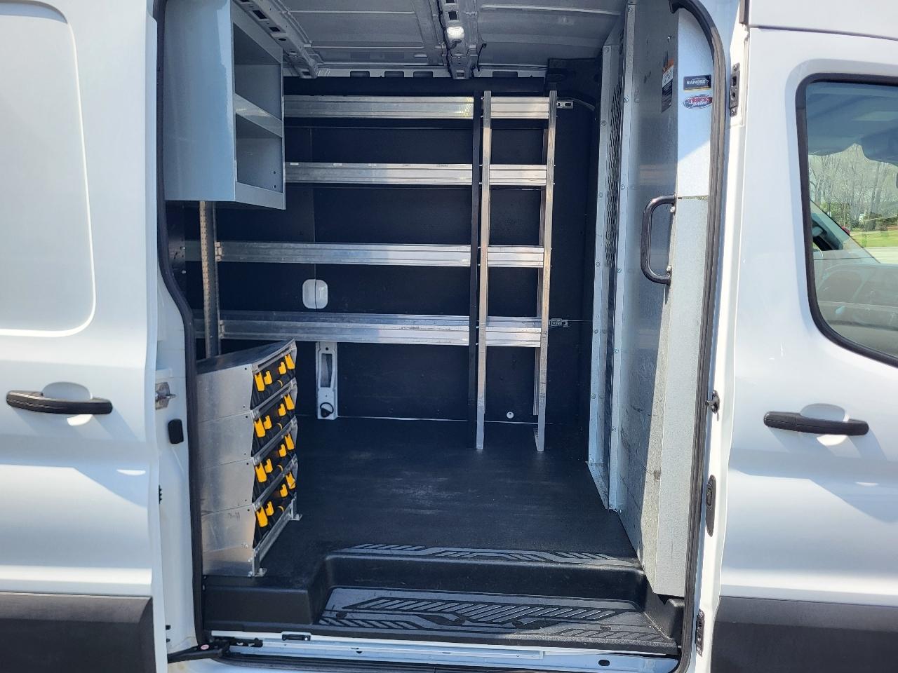 Ford Transit 250 Van Med. Roof w/Sliding Pass. 148-in. WB 2020