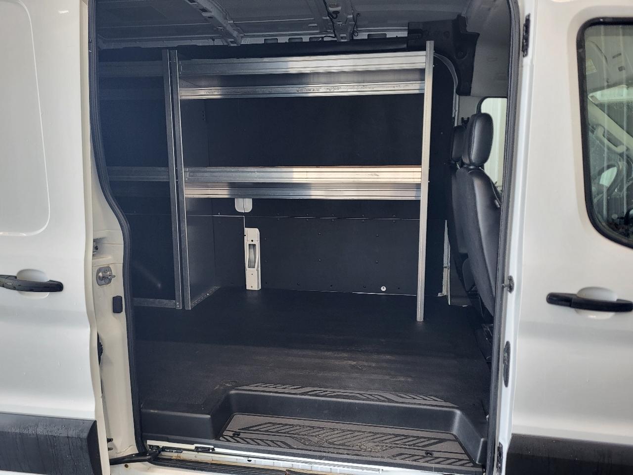 Ford Transit 250 Van Med. Roof w/Sliding Pass. 148-in. WB 2023