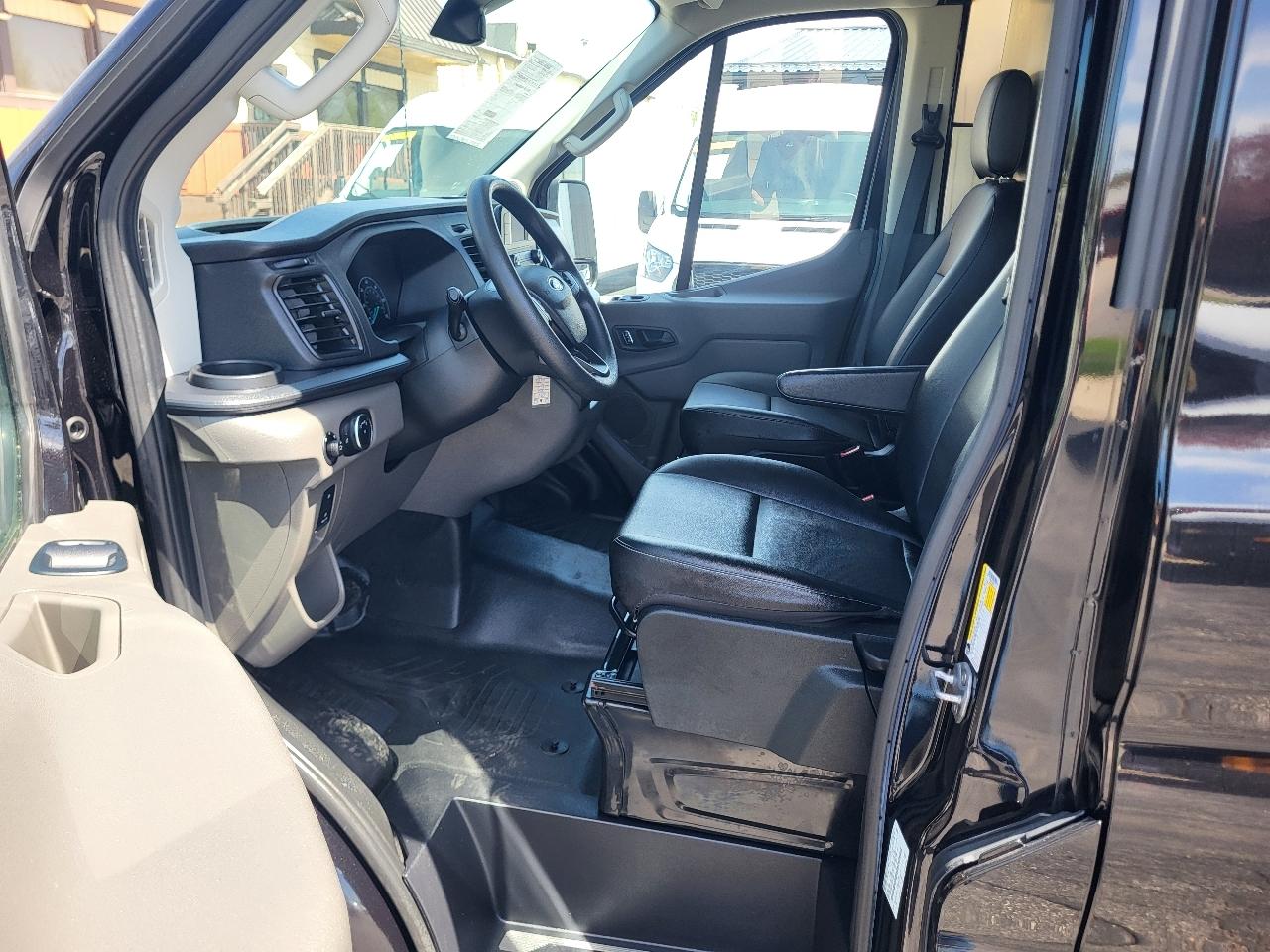 Ford Transit 250 Van High Roof w/Sliding Pass. 148-in. WB EL 2023