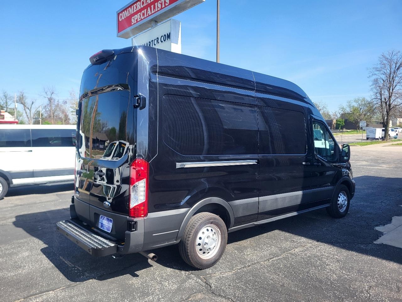 Ford Transit 250 Van High Roof w/Sliding Pass. 148-in. WB 2023