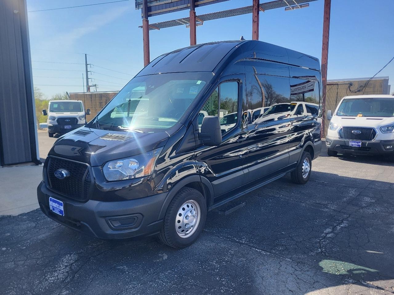 Ford Transit 250 Van High Roof w/Sliding Pass. 148-in. WB 2023