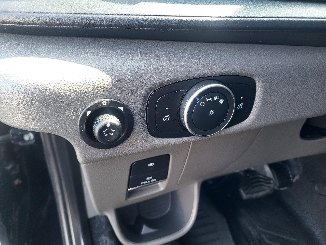 Ford Transit 250 Van High Roof w/Sliding Pass. 148-in. WB 2023