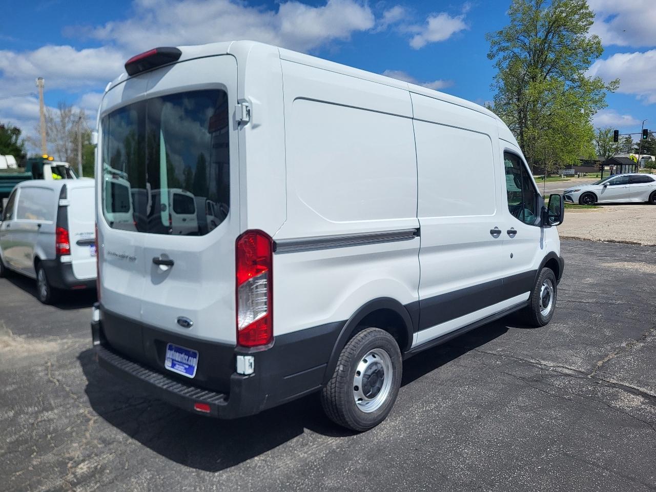 Ford Transit 250 Van Med. Roof w/Sliding Pass. 130-in. WB 2019