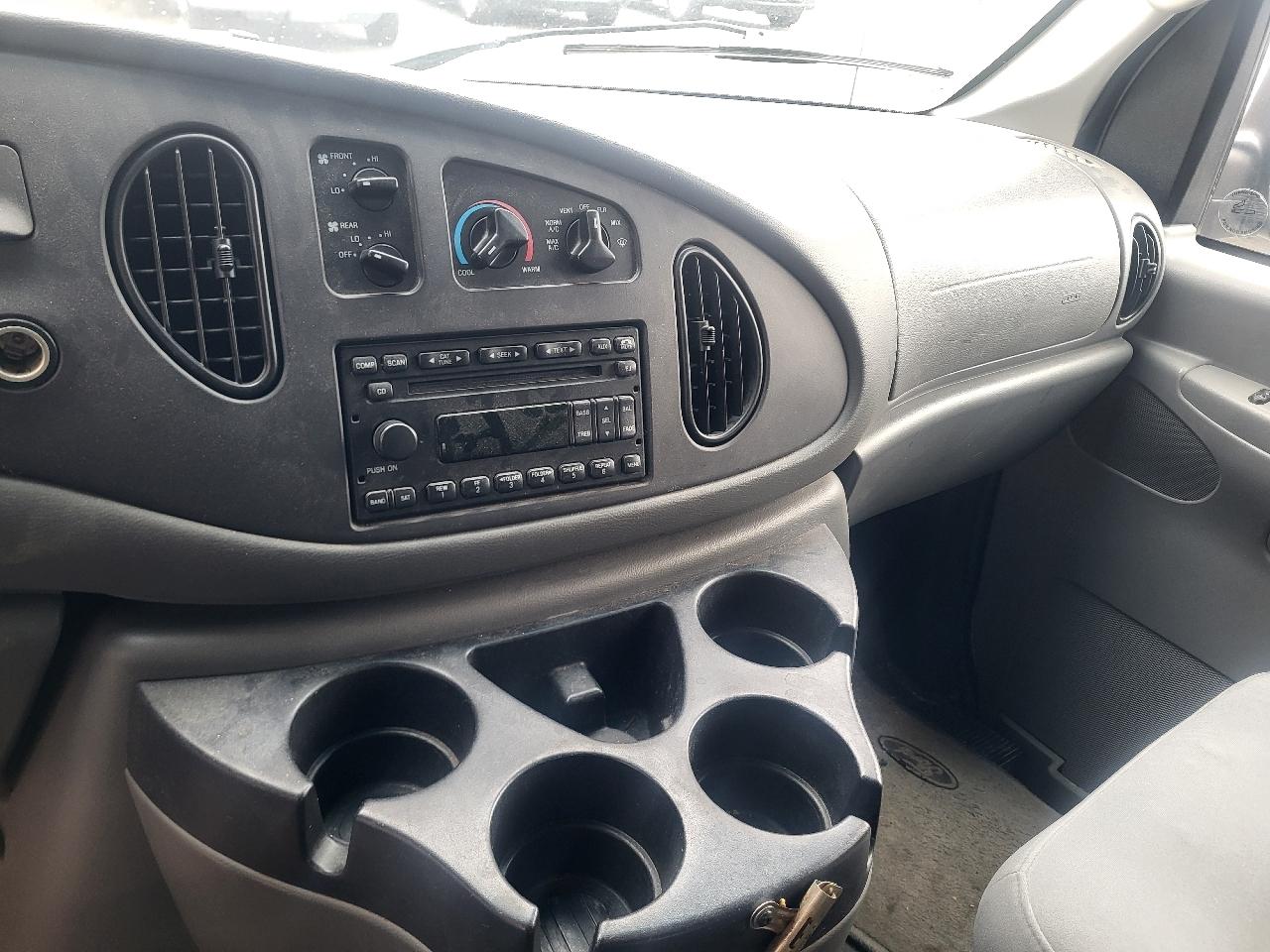 Ford Econoline E-150 Chateau 2007