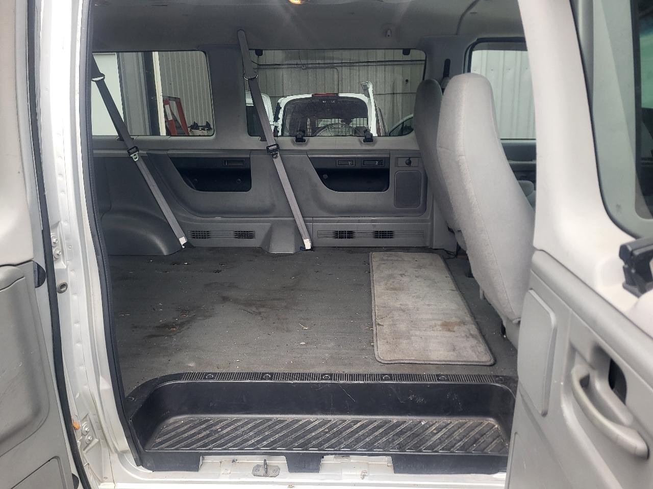Ford Econoline E-150 Chateau 2007