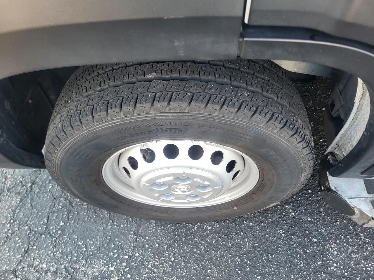 RAM Promaster 2500 Low Roof 2025