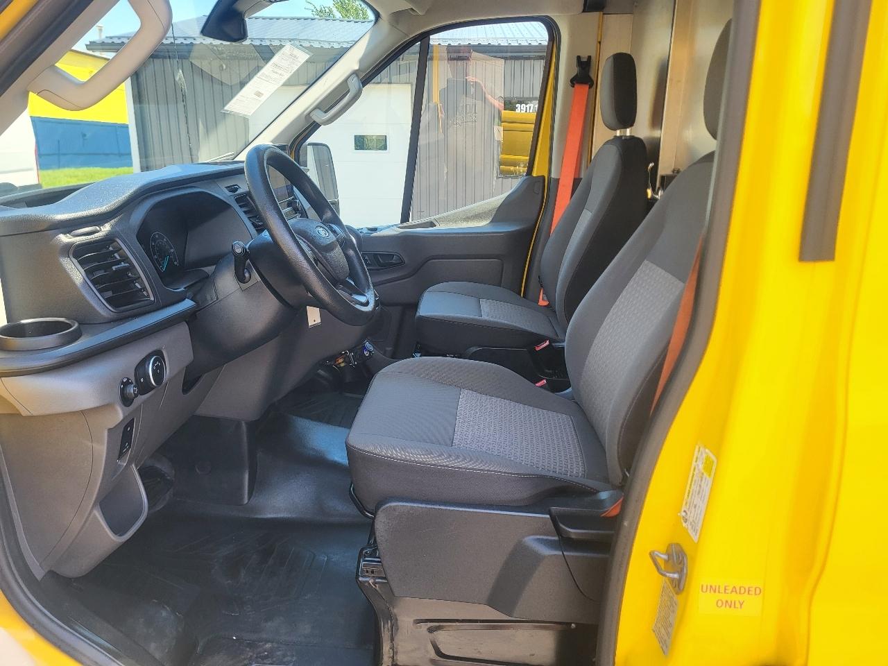 Ford Transit 250 Van High Roof w/Sliding Pass. 148-in. WB EL 2021