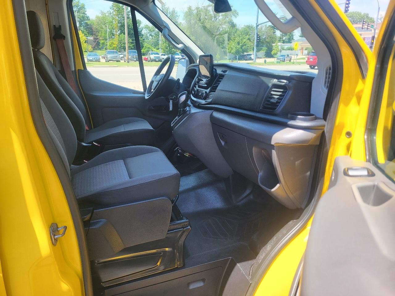 Ford Transit 250 Van High Roof w/Sliding Pass. 148-in. WB EL 2021
