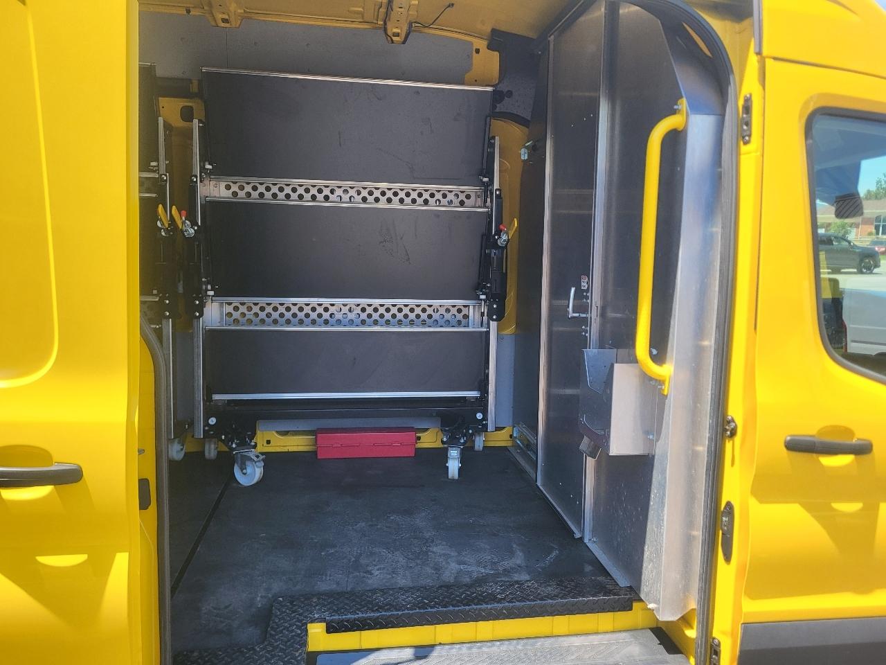 Ford Transit 250 Van High Roof w/Sliding Pass. 148-in. WB EL 2021