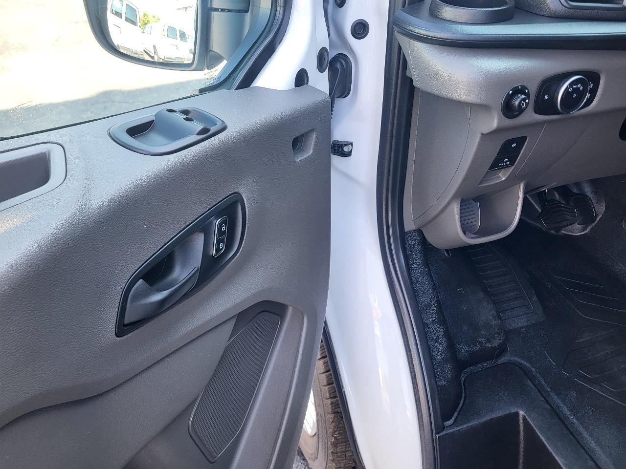 Ford Transit 250 Van 2025