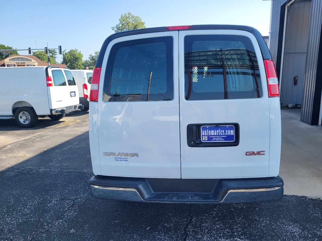 GMC Savana G2500 Cargo 2025