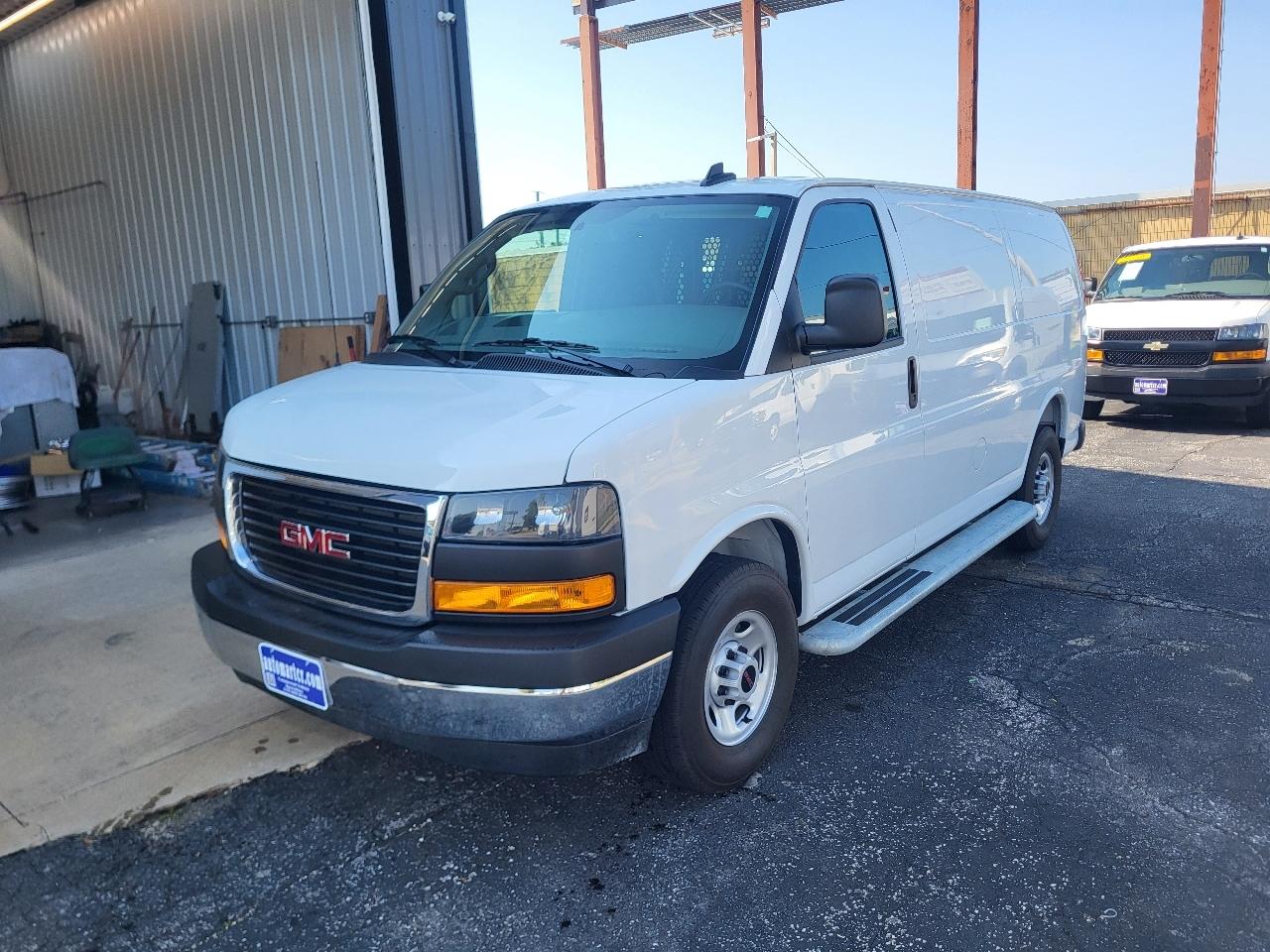 GMC Savana G2500 Cargo 2025