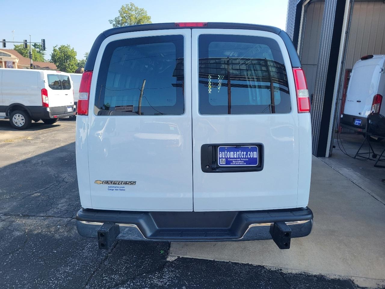 Chevrolet Express 2500 Cargo 2025
