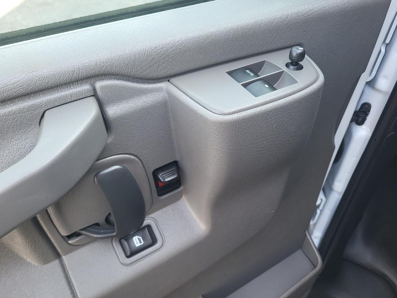Chevrolet Express 2500 Cargo 2025