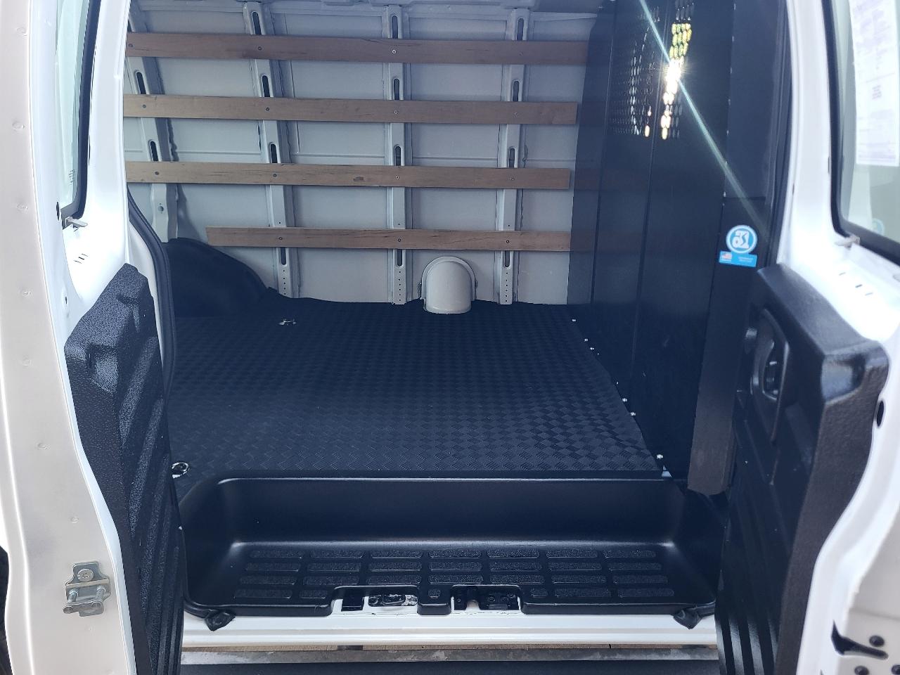 Chevrolet Express 2500 Cargo 2025