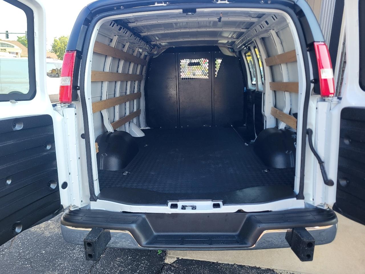Chevrolet Express 2500 Cargo 2025
