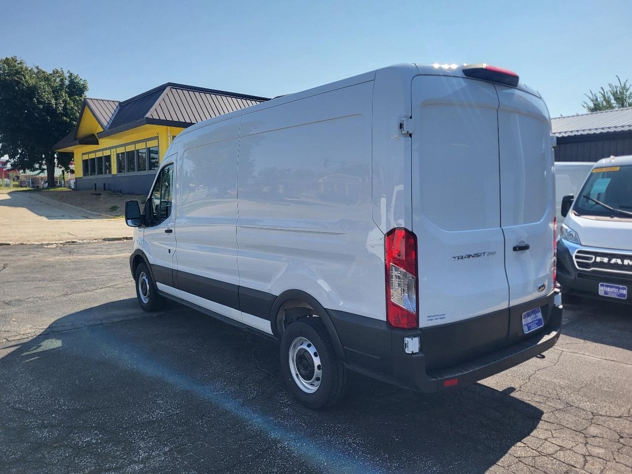 Ford Transit 250 Van 2025