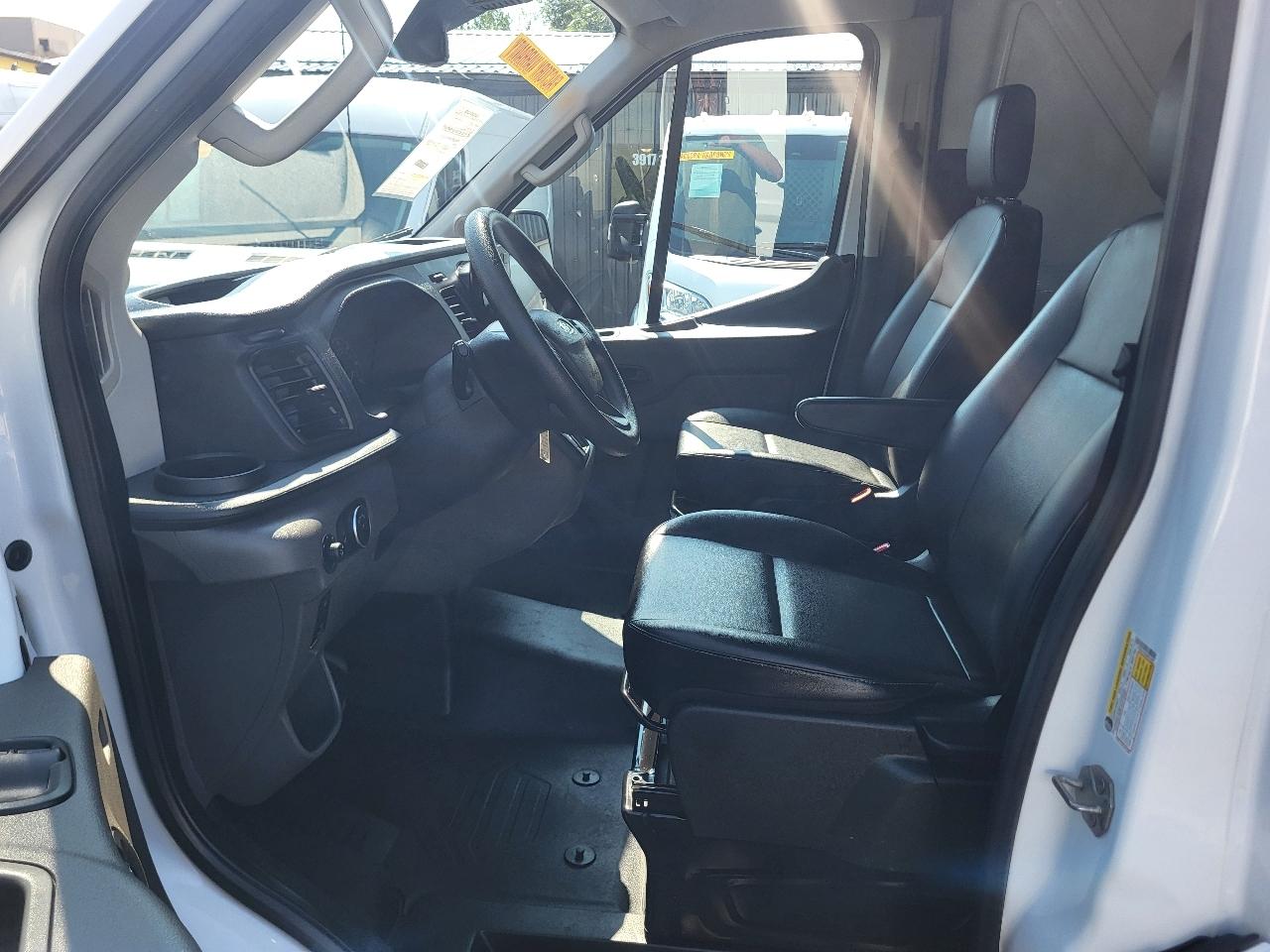 Ford Transit 250 Van 2025