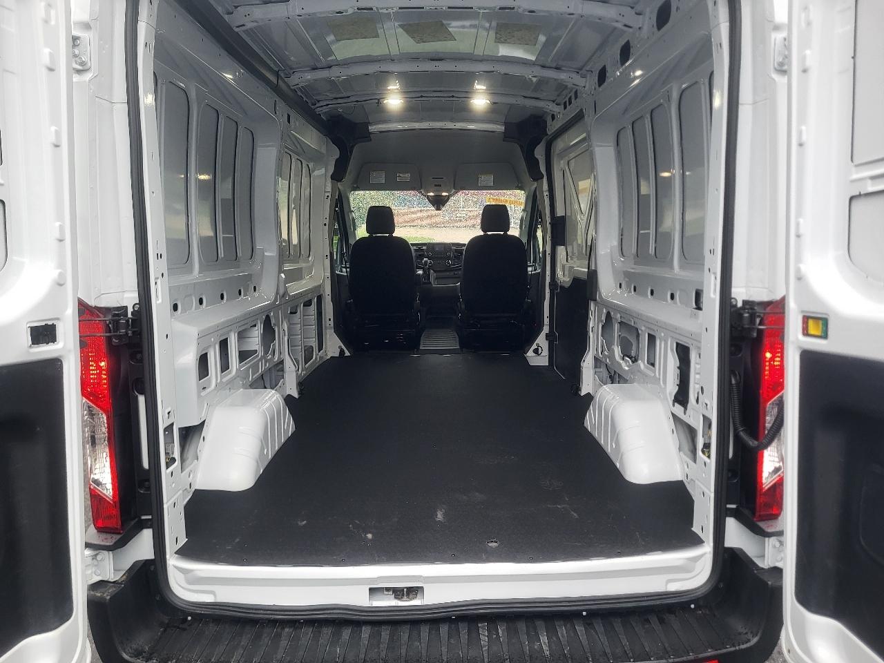Ford Transit 250 Van 2025