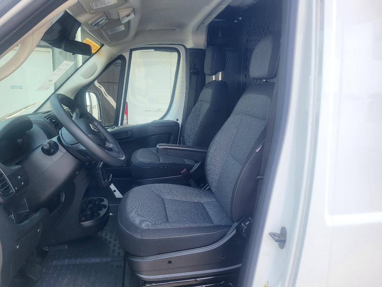RAM Promaster 2500 Low Roof 2025