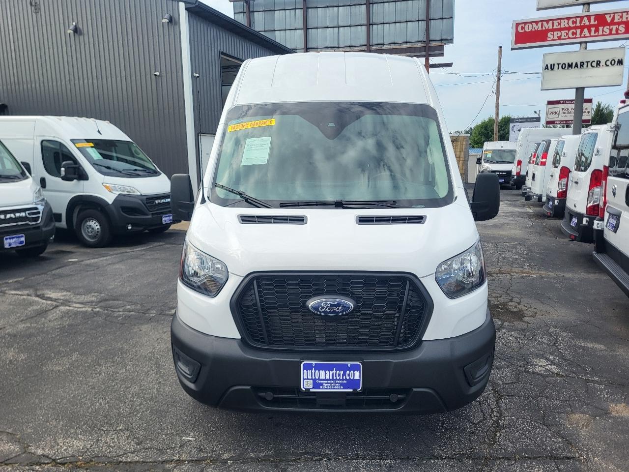 Ford Transit 250 Van High Roof w/Sliding Pass. 148-in. WB 2025