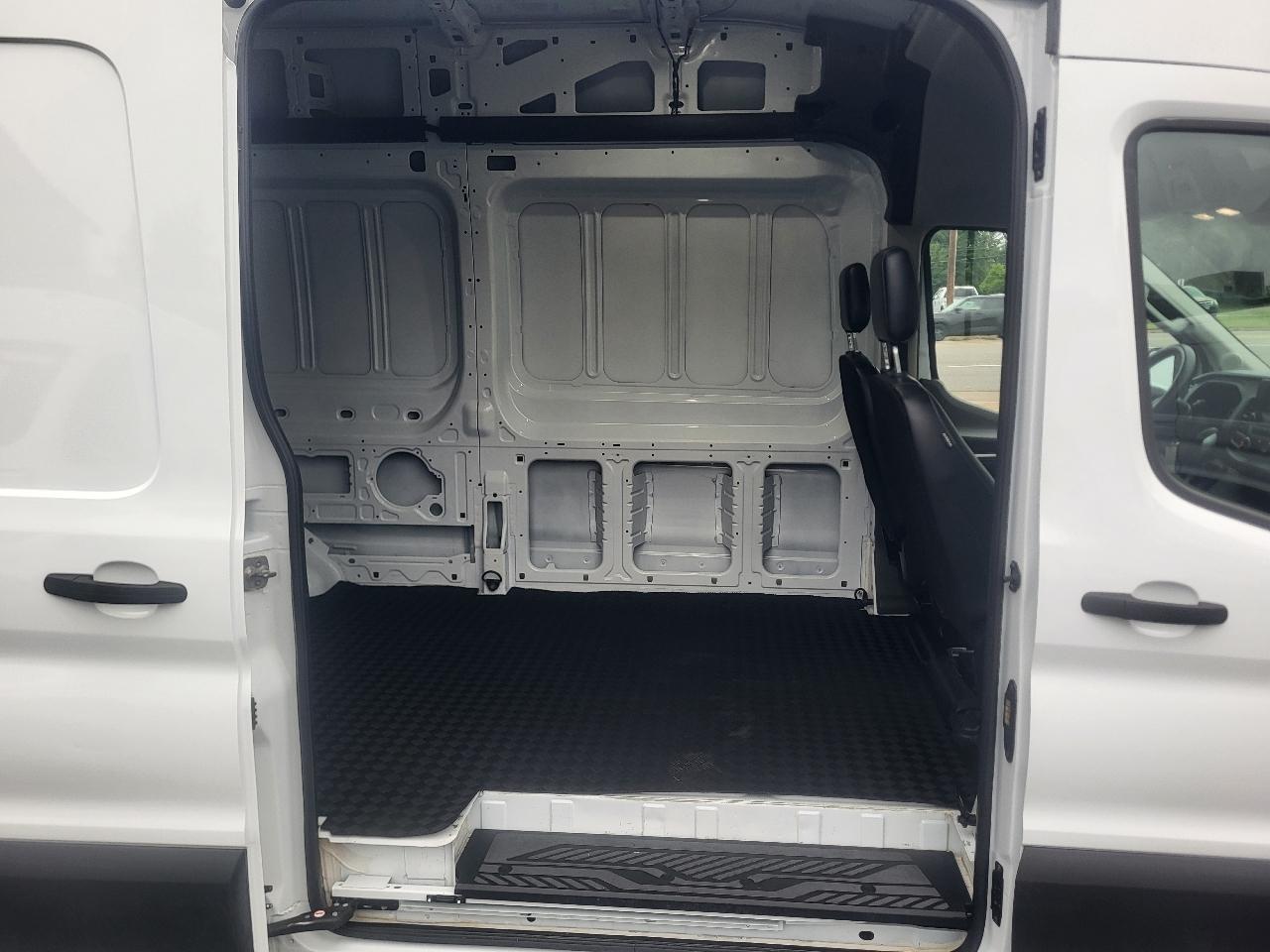 Ford Transit 250 Van High Roof w/Sliding Pass. 148-in. WB 2025