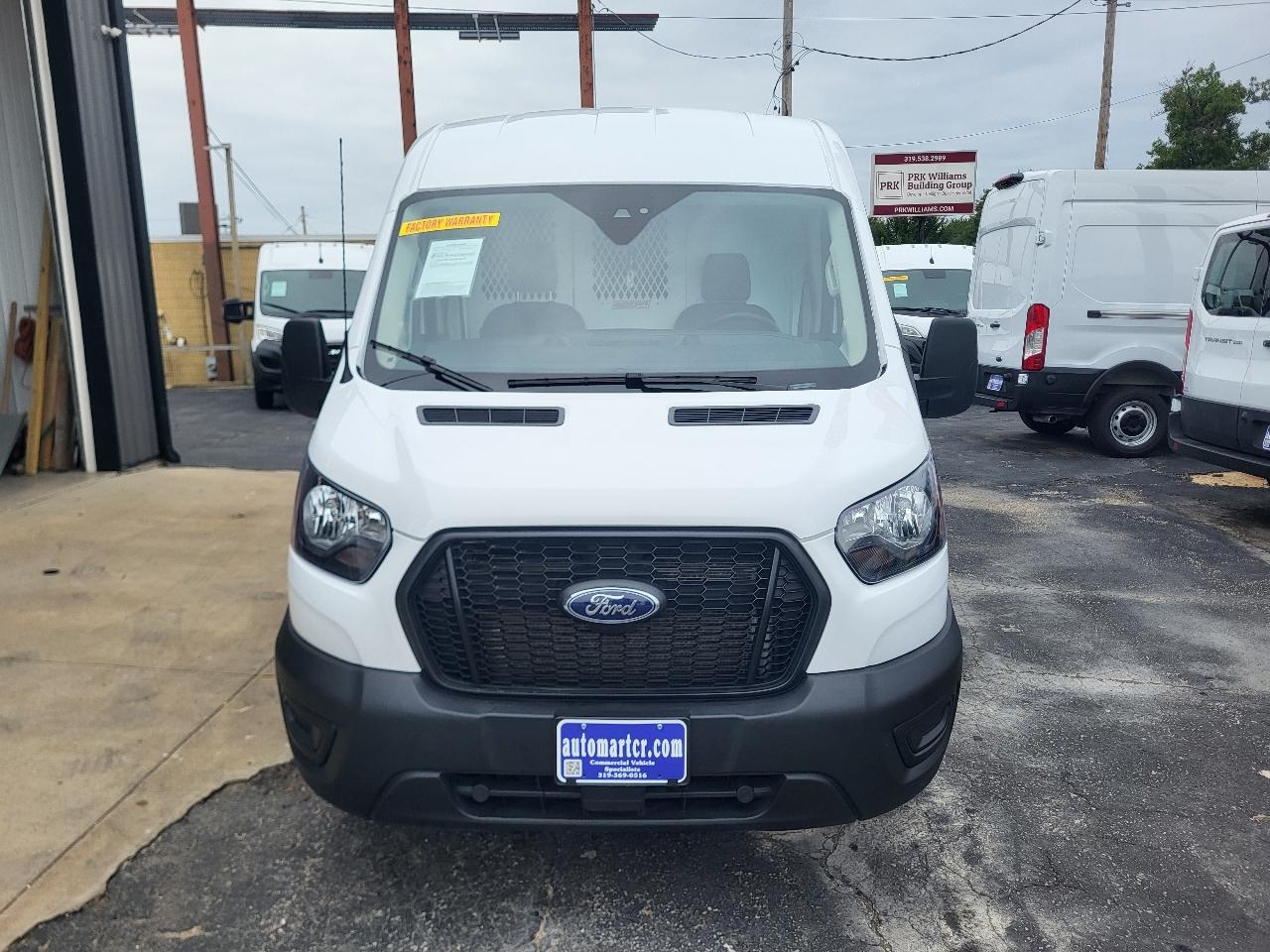 Ford Transit 250 Van Med. Roof w/Sliding Pass. 148-in. WB 2025