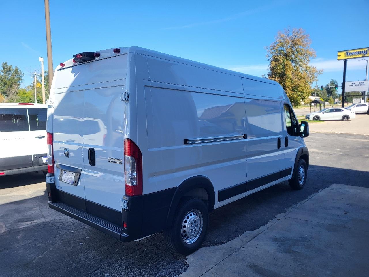 Ram ProMaster 2500 photo 2