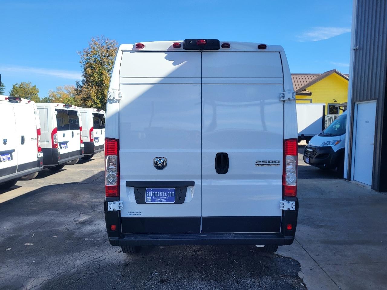 Ram ProMaster 2500 photo 3