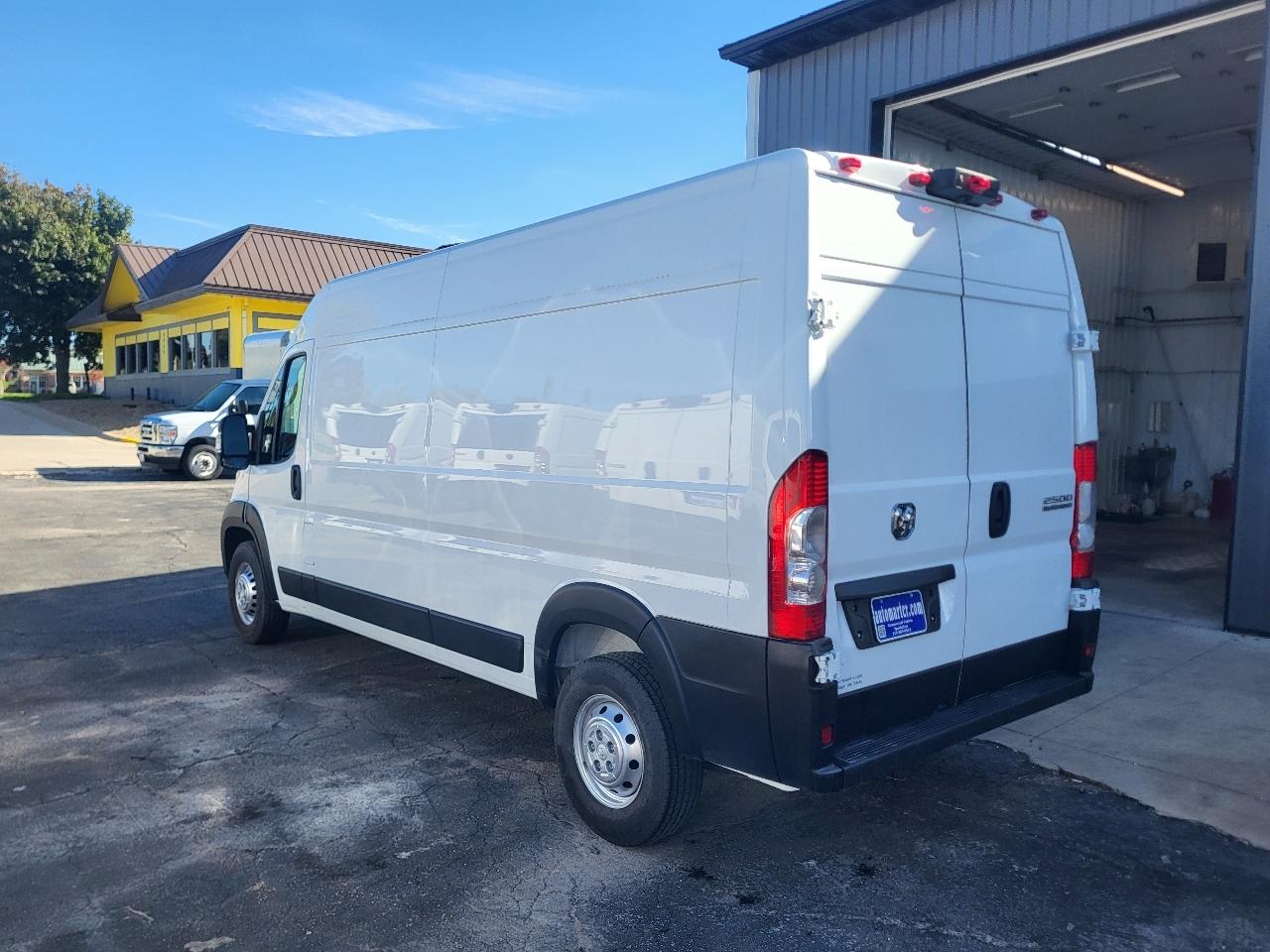 Ram ProMaster 2500 photo 4