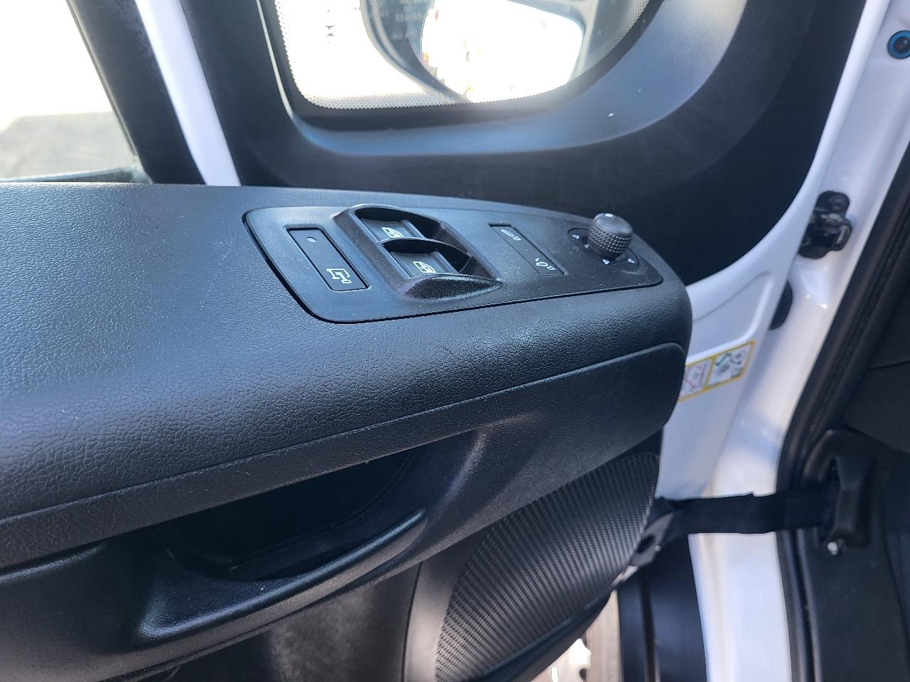 Ram ProMaster 2500 photo 9