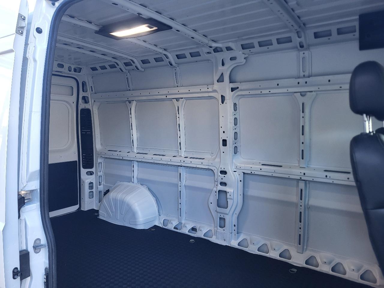 Ram ProMaster 2500 photo 15