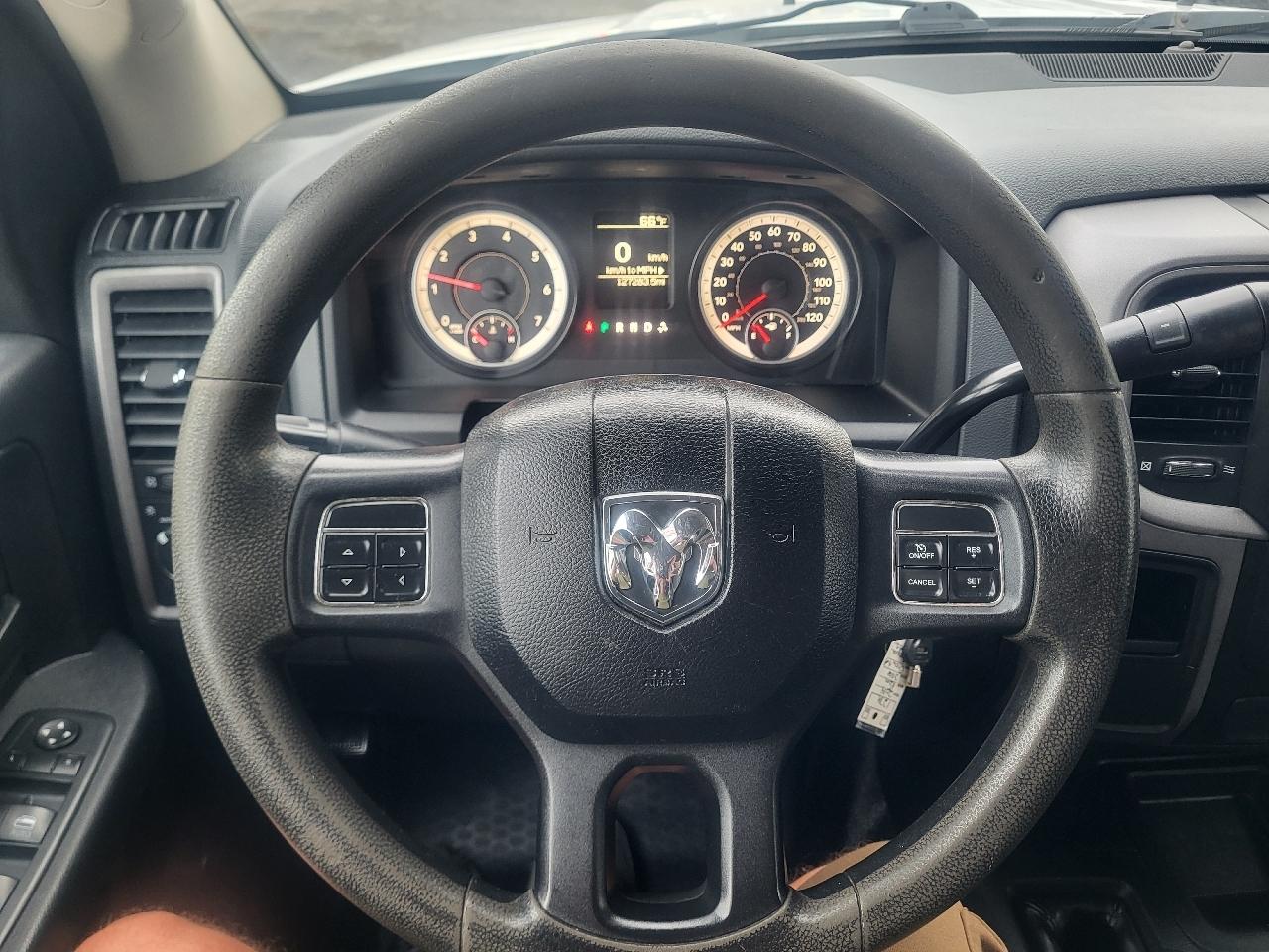 RAM 3500 Crew Cab 4WD DRW 2014