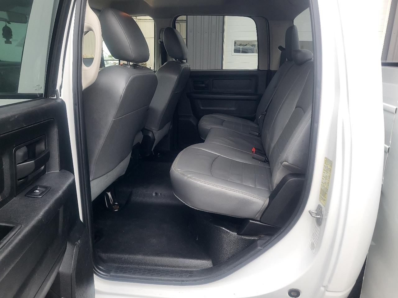 RAM 3500 Crew Cab 4WD DRW 2014