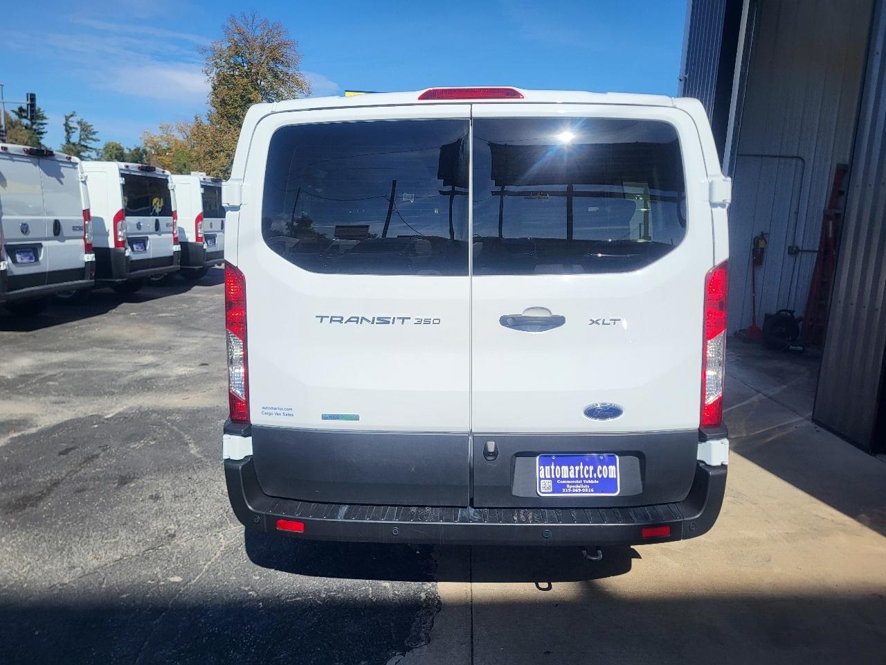 Ford Transit 350 Wagon Low Roof XLT w/Sliding Pass. 148-in. WB 2025