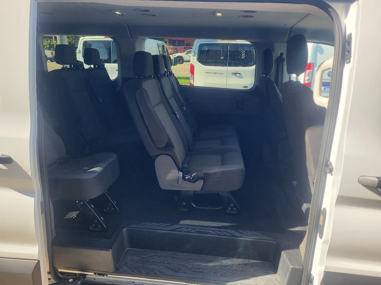 Ford Transit 350 Wagon Low Roof XLT w/Sliding Pass. 148-in. WB 2025