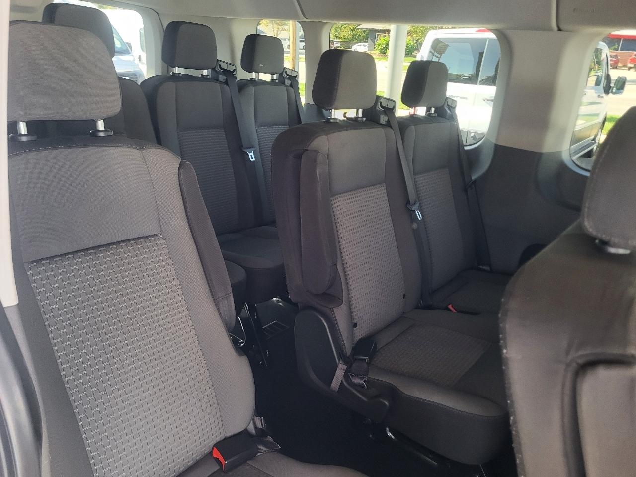 Ford Transit 350 Wagon Low Roof XLT w/Sliding Pass. 148-in. WB 2025