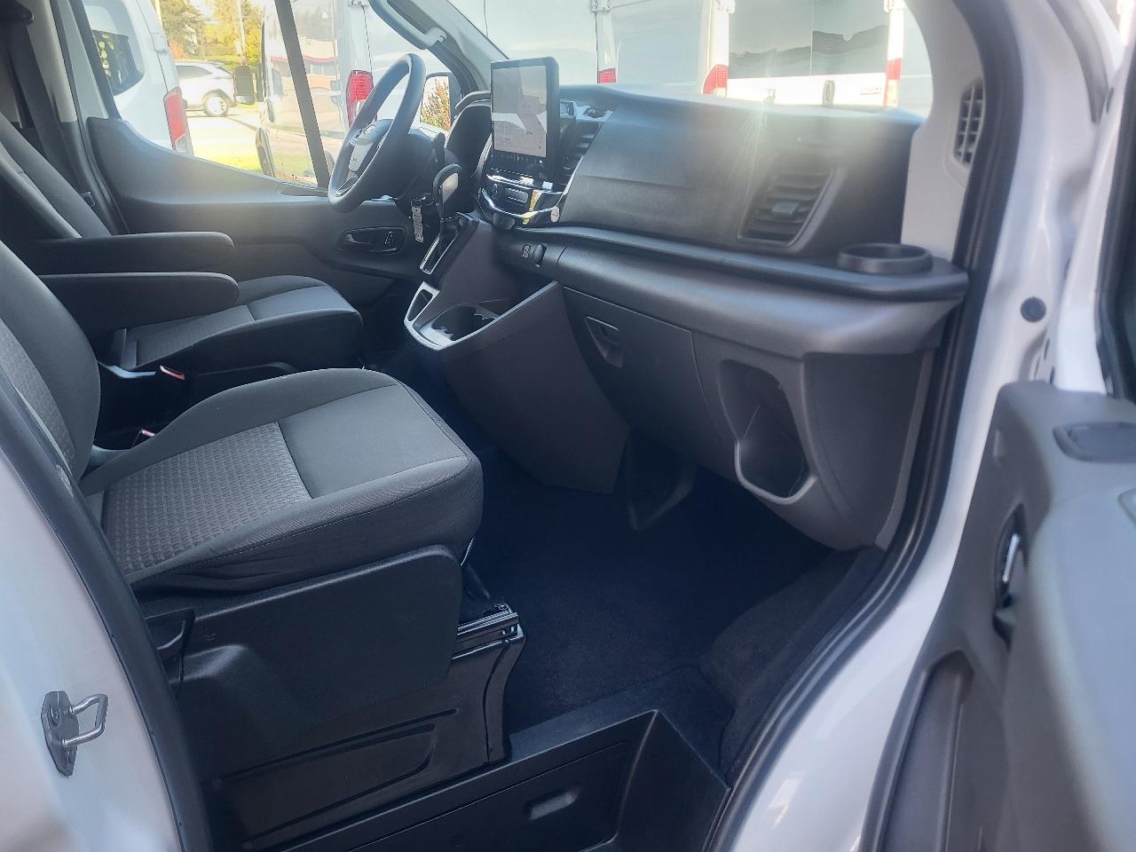 Ford Transit 350 Wagon Low Roof XLT w/Sliding Pass. 148-in. WB 2024