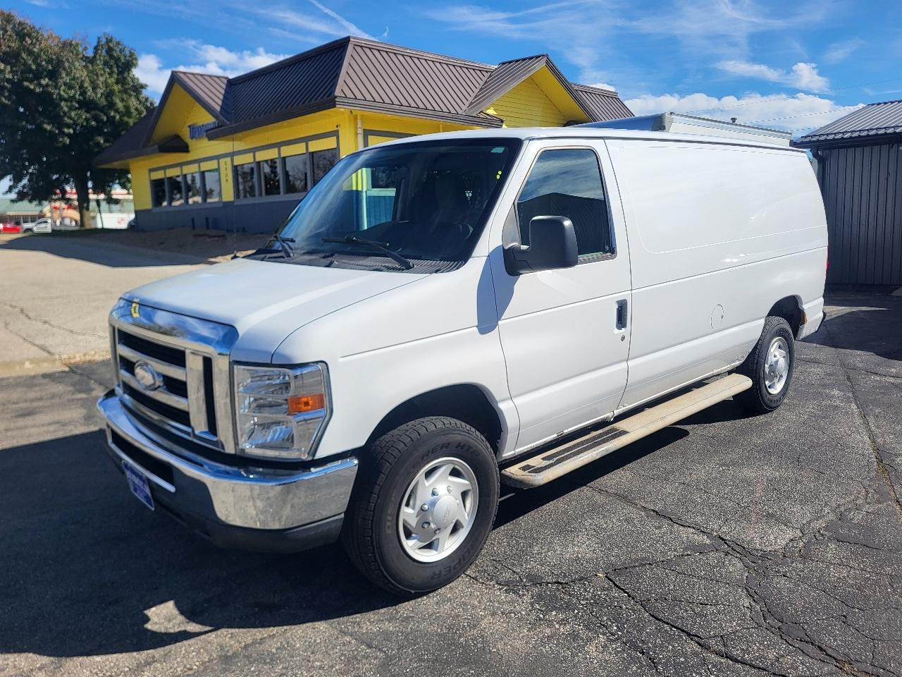 Ford Econoline E-250 2014