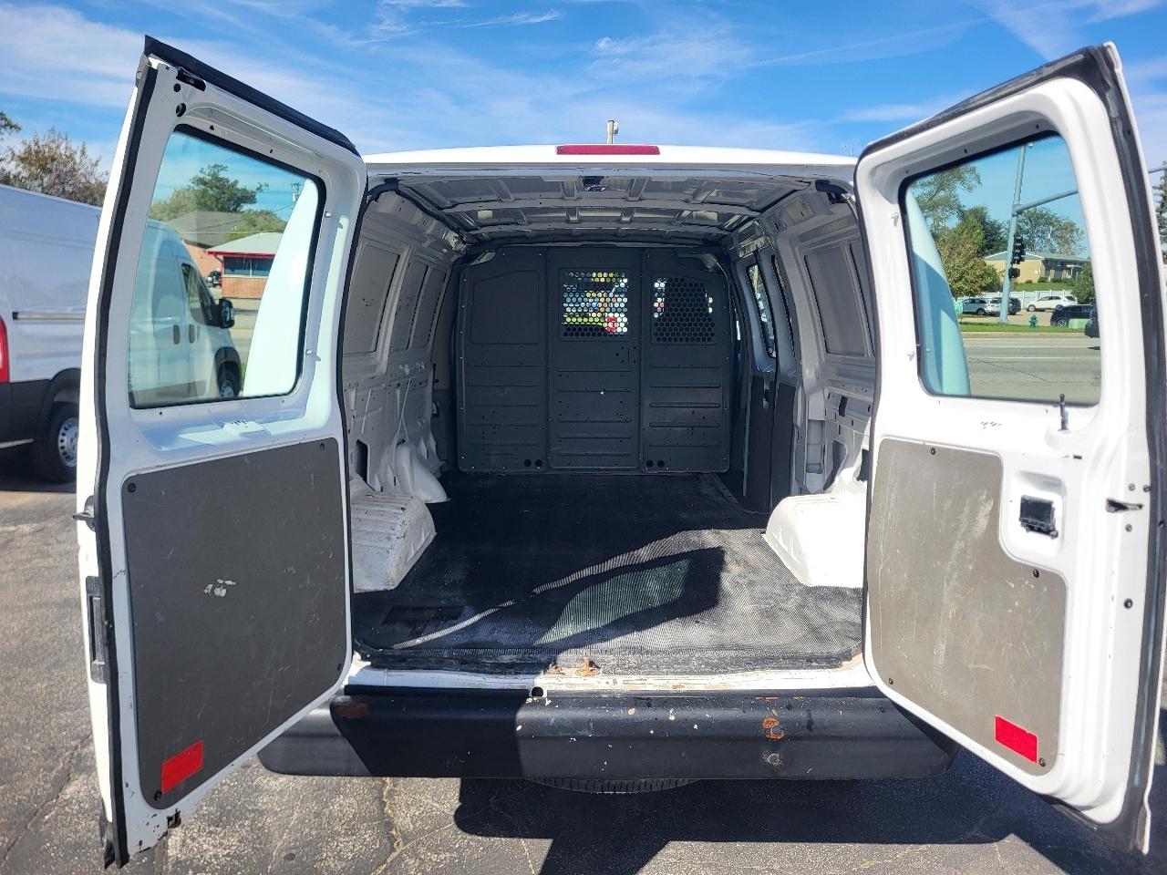 Ford Econoline E-250 2014