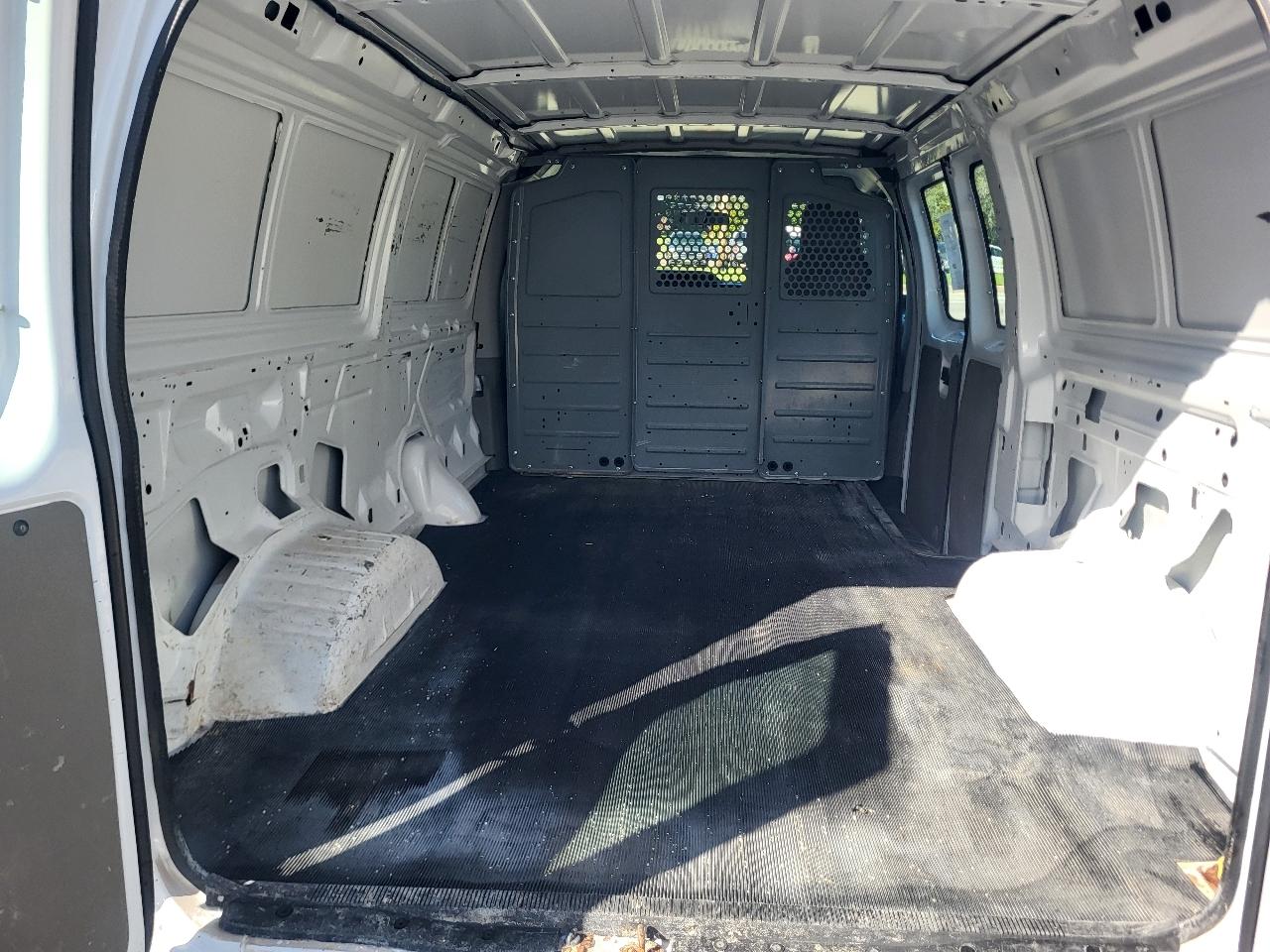 Ford Econoline E-250 2014