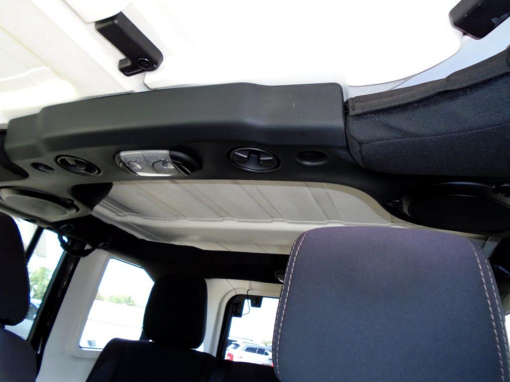 Jeep Wrangler Unlimited Rubicon 4WD 2014